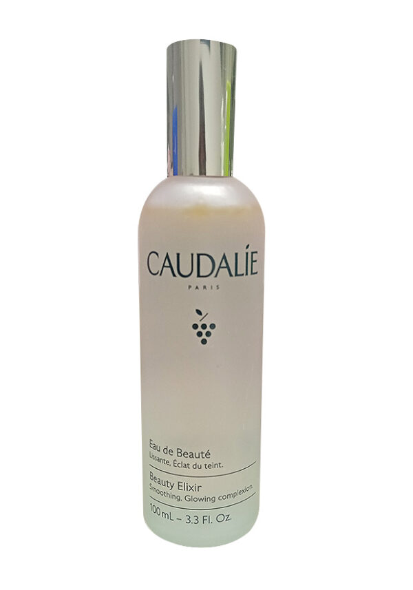 L'Eau de Beauté 100ml de Caudalie lisse la peau, resserre les pores et illumine le teint. Utilisée par les professionnels comme fixateur de maquillage, elle procure également une sensation de fraîcheur immédiate. Sa formule enrichie en ingrédients naturels et en huiles essentielles est idéale pour une utilisation quotidienne et convient à tous les types de peau.