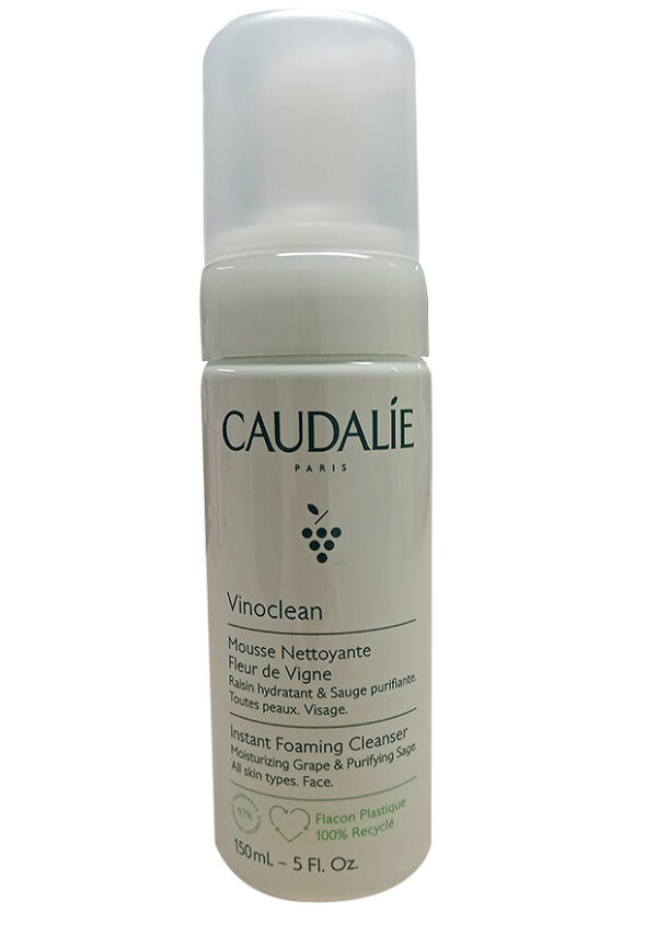 La mousse nettoyante Vinoclean 150ml de Caudalie purifie et nettoie la peau en profondeur tout en respectant son équilibre naturel. Adaptée à tous les types de peau, même les plus sensibles.