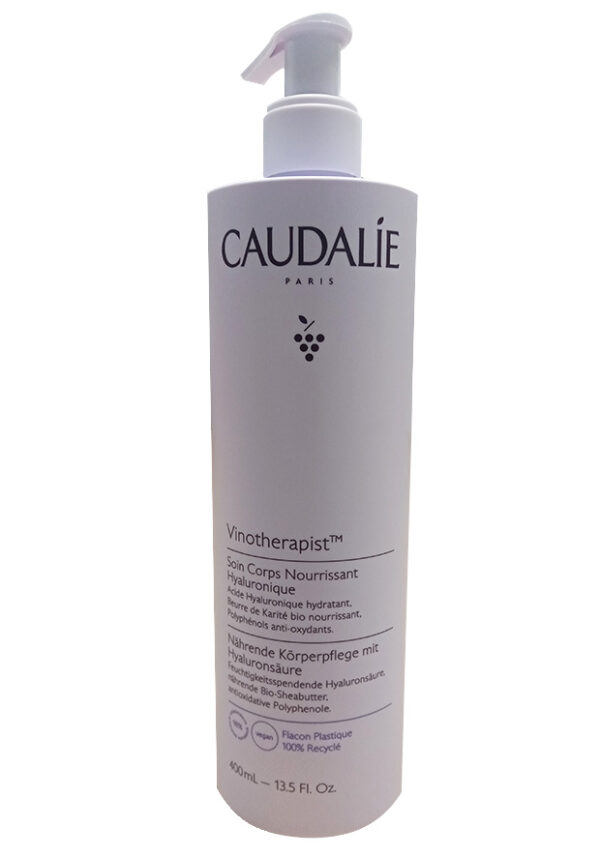 Le Soin Corps Nourrissant Vinotherapist 400ml hydrate, nourrit et apaise la peau en profondeur. Enrichi en polyphénols de raisin et en beurre de karité, il laisse la peau douce et revitalisée. Sa formule naturelle et non grasse pénètre rapidement, offrant confort et souplesse à tous les types de peau.